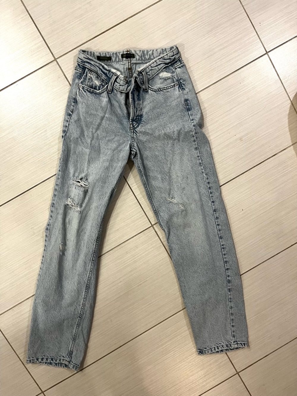 NWOT Wild Fable Foldover high-rise straight leg ripped Jeans